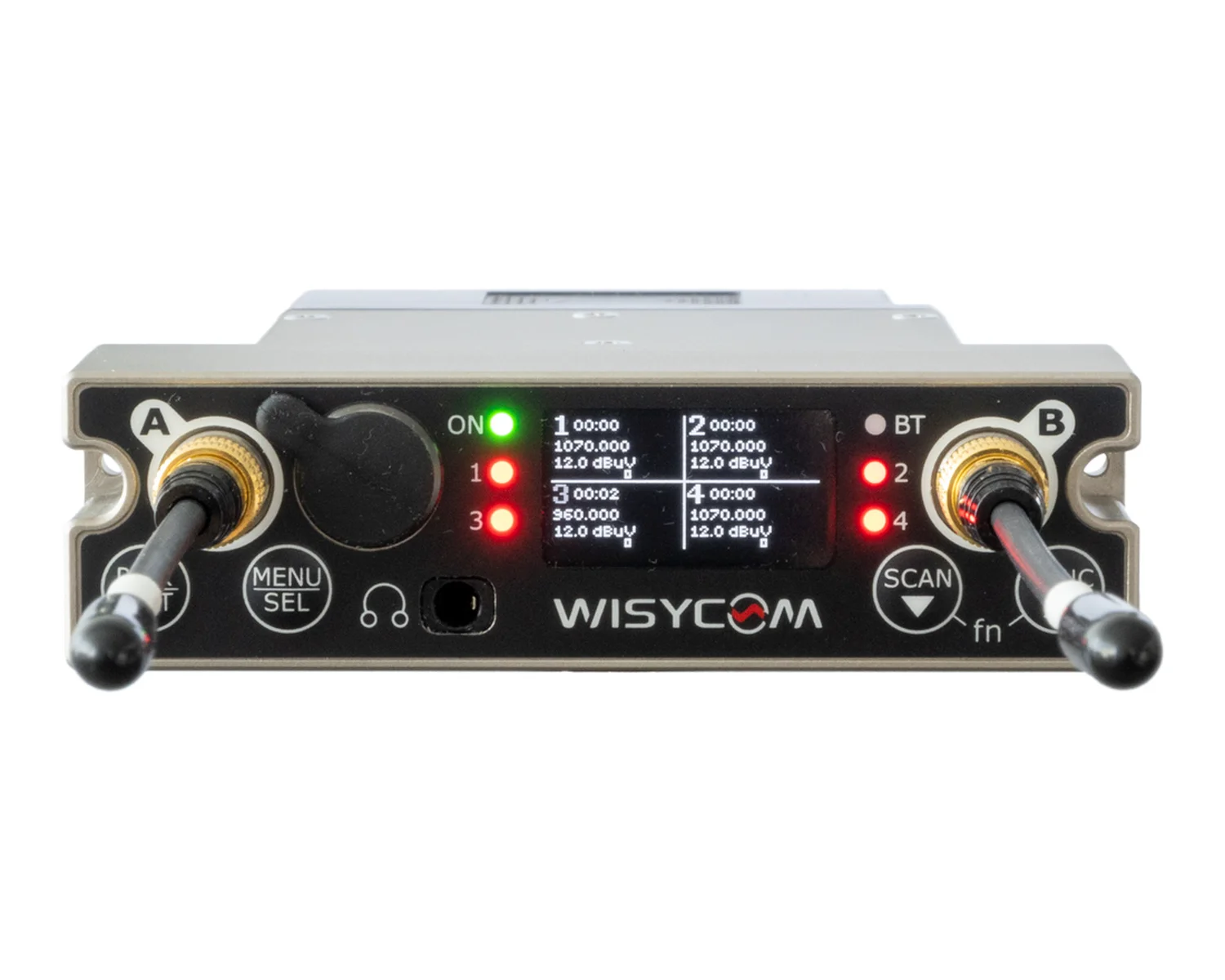 Wisycom MCR54 professional quad-channel true diversity wireless receiver featuring multiband operation, DSP analog and AES3 digital outputs for cinema and broadcast in Italy.
