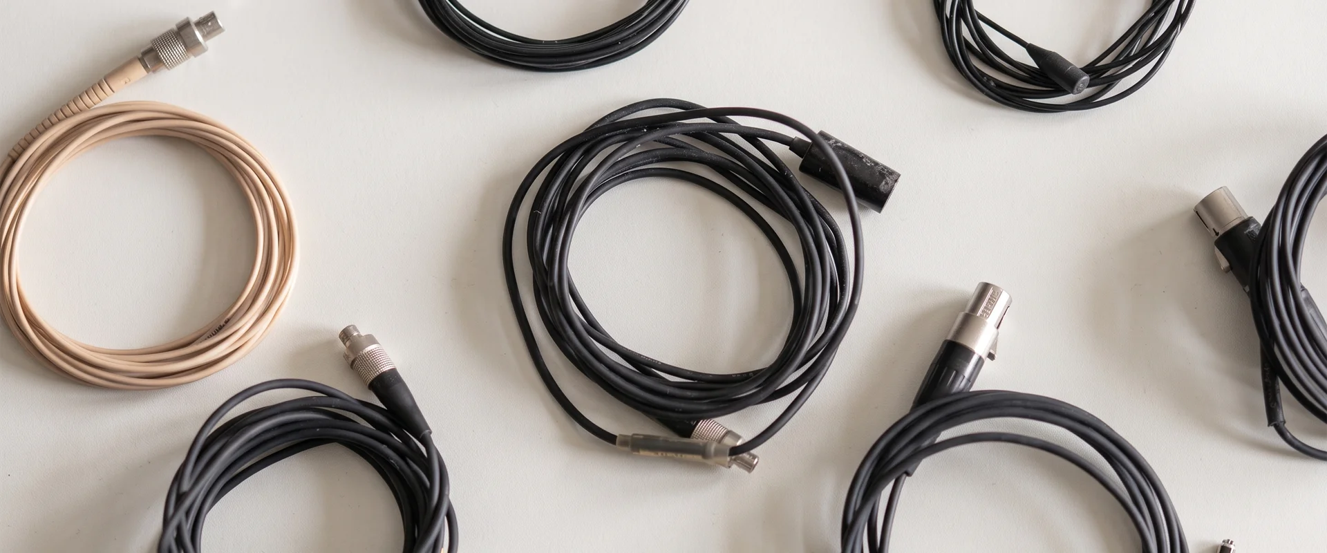 Lavalier microphone rental, capsules, and audio cables for film production - Location Sound Italy